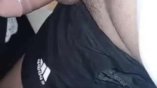 Mi primera vez con mi profesor de universidad, me duele cuando monto la polla pero me mojo🔥😈