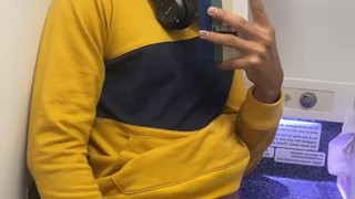 I mastube in the plane bath and exploded my milk