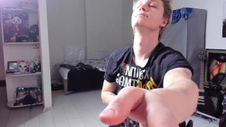 A muscular guy plays with his big fat cock and shaved balls. A beautiful perfect cock. Morning horny