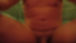 Masturbe (112) with one testicle