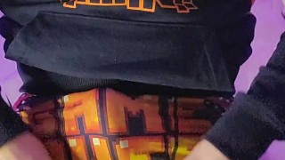 Garçon de 18 ans branle sa bite 🥵