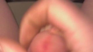 Quick car masturbation with moaning
