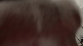 Batendo uma punheta no banho!