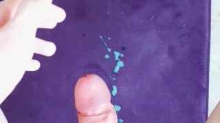 HORNY AFTERNOON BOY NEEDS A WARM PUSSY TO FILL UP