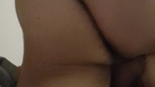 Mi novio me folla y me llena de lechita