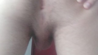 Juego con mi culito de twink