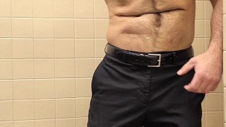 HAIRY MUSCLE BEAR FLEXING