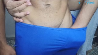 Tocó. Mi amigo después me penetra mientras mi novio graba.