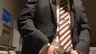 スーツリーマンが仕事終わりに変態ケツワレオナニー【サンプル動画】