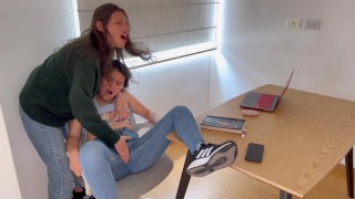 I fulfill my fetish of having lesbian sex with jeans.