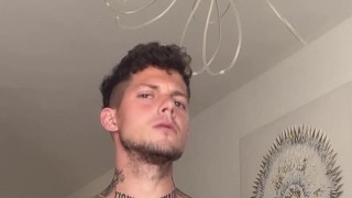 Tiktok hunk spanish muscular boygym with fat cock
