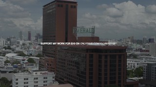 asian chick pool alone [H27]