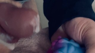 Snuck away for a lunchtime quickie with the alien 👽 pussy🤫