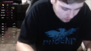 Jack off Jared while live streaming on Chaturbate (huge cumshot)