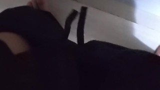 朝、トイレに駆け込んだけど間に合わずお漏らしした男性の末路・・・