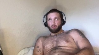 I was jerking and edging to pretty feet and ass now I wanna be watched when I blow this huge nut.