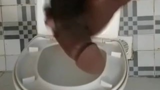 BIG BLACK DICK🍆 HUGE CUMSHOTS💧💧
