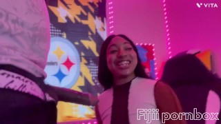Walk up to this hot baddie in a Benz wtf all that ass vs str8rich