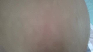 Encontré a esta Gordita Rica en la habitación y me la follé mientras su marido no está