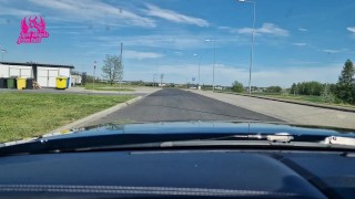 Dałam się wyruchać nieznajomemu na autostradowym parkingu. Lodz