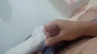 Nagjakol Habang Walang kasama sa Bahay🥰