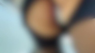 【日本人男性】電車内でわざと女性のパンツをチラ見せしたマゾヒストの男性が公衆トイレに連れて行かれる…