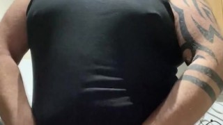 British builder Danny Wyatt shows off his big cock