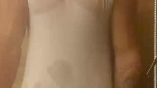 YOUNG GUY SHOWING OFF HIS HUGE COCK 😈