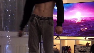 пригласил в гости друга и жестко выебал