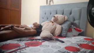 I'm alone in my hot room fucking my pussy