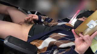 某〇〇校の美術の先生はオナニーを見せる芸術に目覚めた。