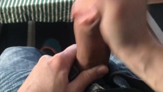 太くて厚い包茎チンポをシゴいてのシャツの上に射精