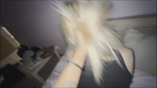 I met a student at the entrance after university and decided to offer her some money