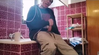 Hot skater twink jerk off secritly