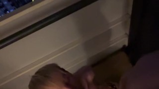 Смазливый гей уговорил друга натурала отсосать член