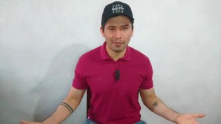 Hombre maduro le da verga a pelo a su joven compañero en el almacen de la tienda! Relato sexual
