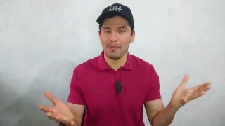 Hombre maduro le da verga a pelo a su joven compañero en el almacen de la tienda! Relato sexual