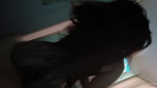 Teniendo sexo con mi amante en el cuarto donde duermo con mi esposo