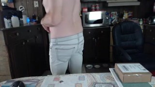 Super tight jeans make me hard!
