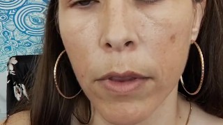 How I Spot a Viewer in Public
