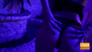 I have sex in a bar and people around me are watching me