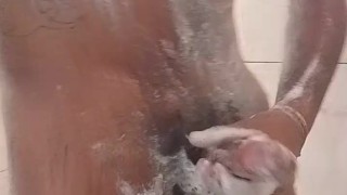 Me dan ganas de masturbarme en la ducha