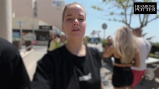 Er fickt mich in El Arenal, Mallorca. Das Zimmermädchen stört uns, doch er fickt mich weiter. Vlog