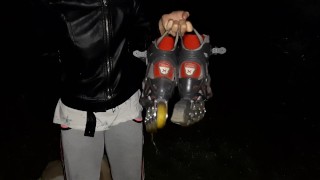 I gave her roller skates, and she thanked me with cunnilingus - Lesbian_illusion