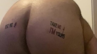 Tattooed female fucks her ass like a female