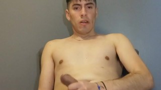 El novio de mi me envía por error un vídeo masturbándose