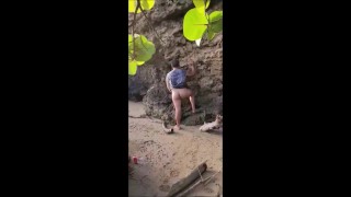 Handjob at Caribbean Beach - Me pajeo en la Playa