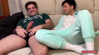 La putita de la universidad en su iniciación