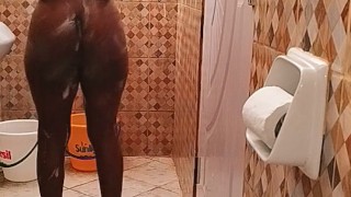 Nasty bathroom😋🍆👀