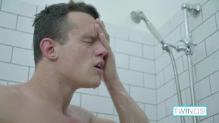 Try Not To Cum So Fast Watching Luke's Abs, Biceps & Nice Dick!